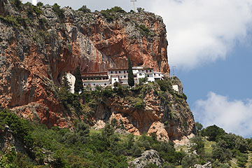 Kloster Moni Elonis im Fels