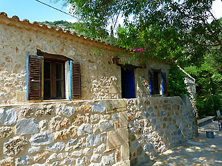 Ferienhaus Sourmelina bei Stoupa - Außenansicht