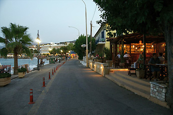 Longos - Strandpromenade