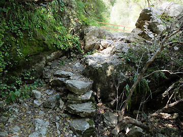 Steiniger Wanderweg Peloponnes